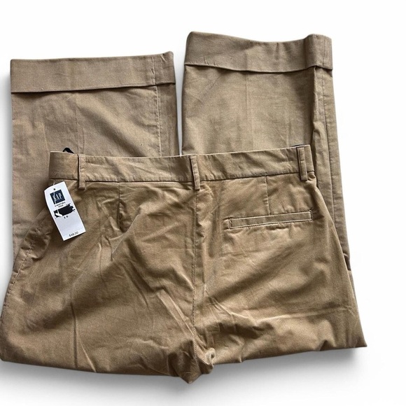 Gap Modern Fit Corduroy Cropped & Cuffed Pants - NWT, Size 10, Khaki - Picture 5 of 8
